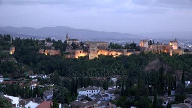 Alhambra gece görünümü