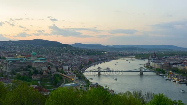 Zeitraffer von Budapest bei Sonnenuntergang — Stockvideo