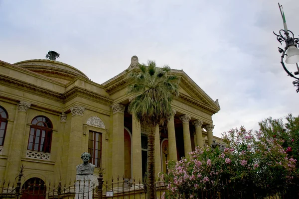 Teatro Massimo di Palermo —  Fotos de Stock
