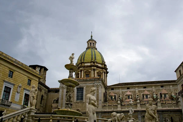 Piazza Pretoria di Palermo - Sicilia — Stok fotoğraf