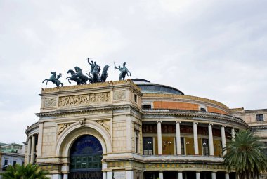 Politeama garibaldi tiyatro