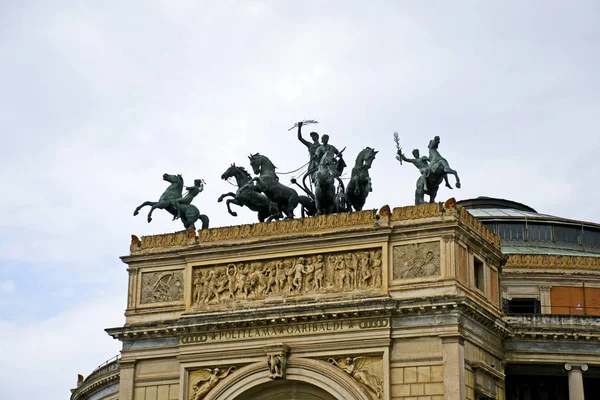 Politeama Garibaldi theater — Stockfoto