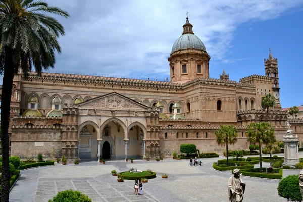 Maestosa Cattedrale di Palermo — Stock fotografie