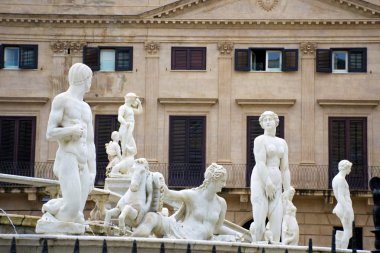 Pretoria Meydanı, o della vergogna, di Palermo 