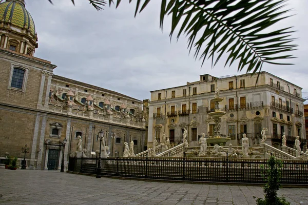 Piazza Pretoria, o della vergogna, di Palermo — Stock fotografie