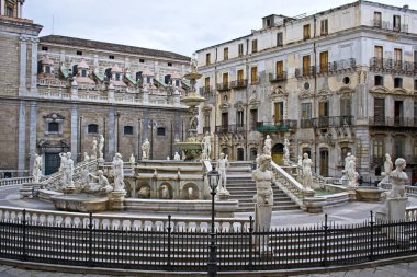 Pretoria Meydanı, o della vergogna, di Palermo 