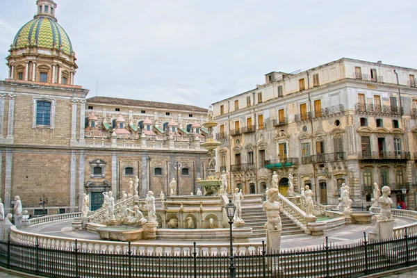 Piazza Pretoria, o della vergogna, di Palermo —  Fotos de Stock