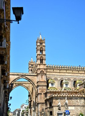 Maestosa Cattedrale di Filiermo 