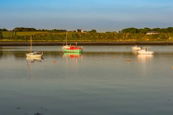 Oranmore, co Galway, iskelede tekneler. — Stok fotoğraf