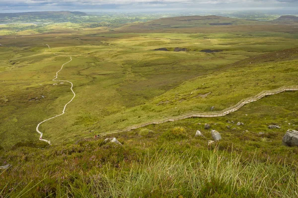 Pohled na The Stairway to Heaven na Cuilcagh hory shora — Stock fotografie