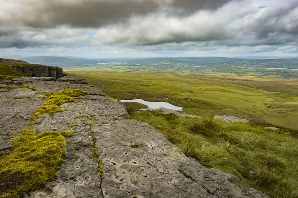 Pohled na The Stairway to Heaven na Cuilcagh hory shora — Stock fotografie