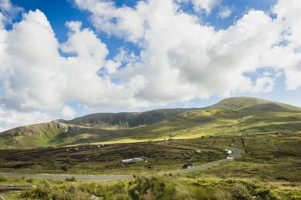 Une route de colline à Crocknamurrin, Co. Donegal — Photo