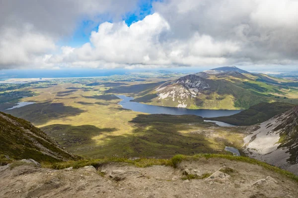 Pohled z vrcholu Mount Errigal, Co. Donegal — Stock fotografie