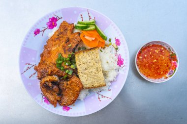 Vietnamlı domuz pirzolasının en iyi fotoğrafı.