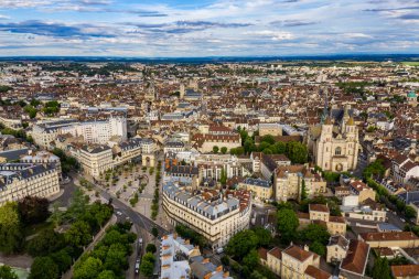 Burgundy, Fransa 'daki Dijon şehrinin güzel hava manzarası