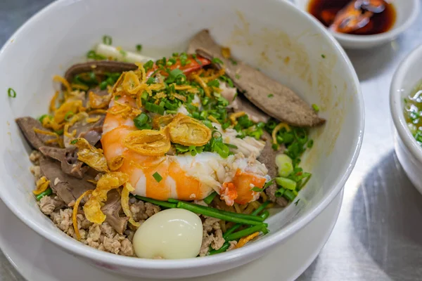 Hu Tiu Nam Vang - macarrão de arroz famoso vietnamita — Fotografia de Stock