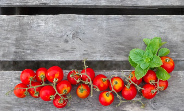 Fondo Cocina Rústico Con Tomates Cherry —  Fotos de Stock