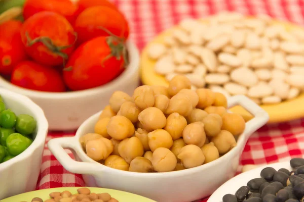 Mängd Kök Ingredienser Med Färska Och Torkade Baljväxter — Stockfoto