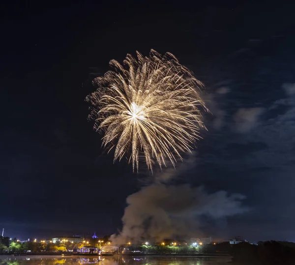 Grandes Fogos Artifício Para Feriado — Fotografia de Stock