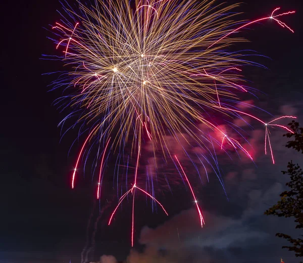 Grandes Fogos Artifício Para Feriado — Fotografia de Stock