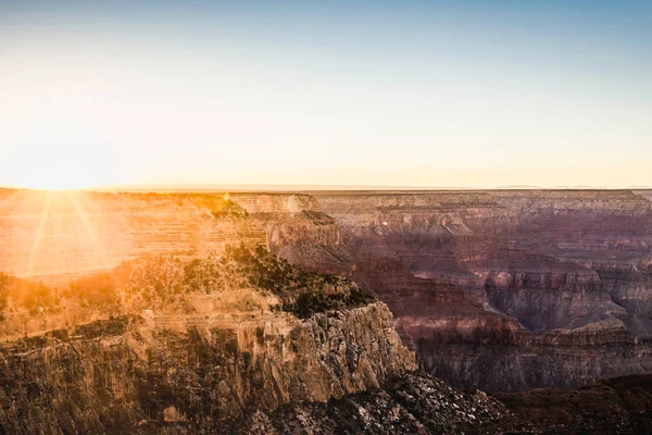 Büyük Kanyon güneşli görünümü — Stok fotoğraf
