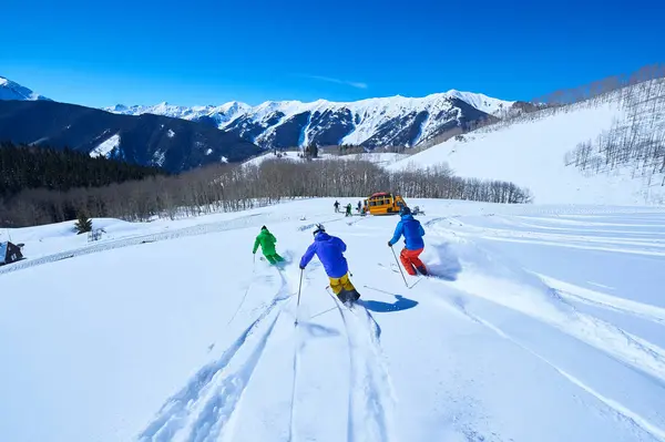 Men skiing down — Stock Photo, Image