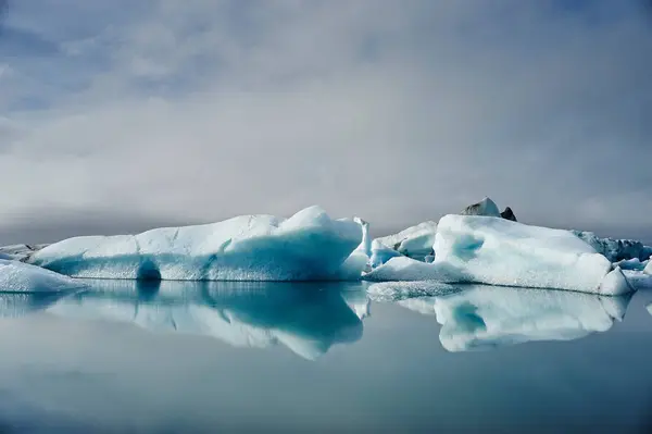 Lago glaciar de Jokulsarlon — Fotografia de Stock