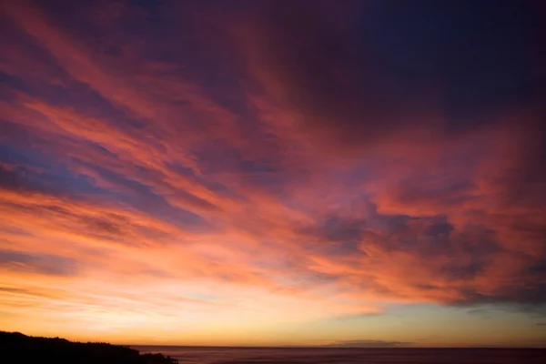 Красочные облака в небе — стоковое фото