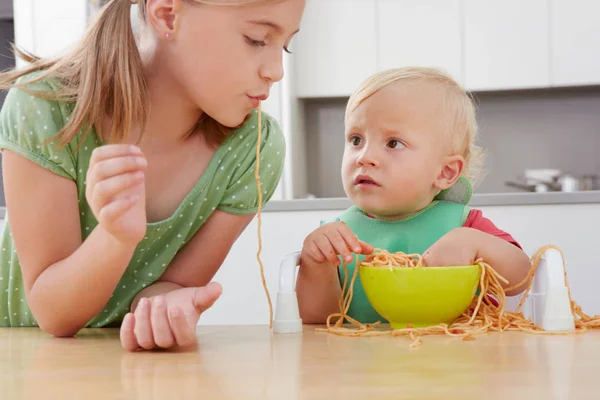 Girl Toddler Playing Spaghetti — Stock Photo, Image