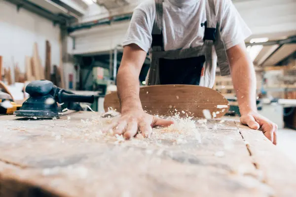 Carpenter Wood Shavings Skateboard — Stock Photo, Image