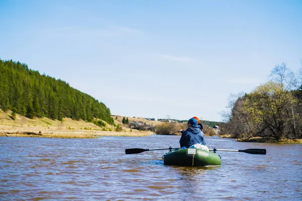 Rear View Couple Rowing River Dinghy — Stock Photo, Image