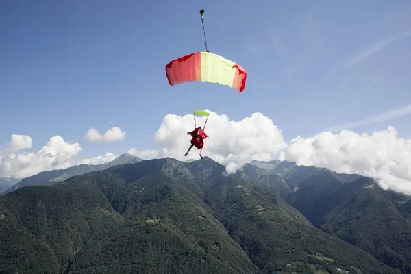 Skydiver Her Parachute Flying Free Blue Sky Locarno Tessin Switzerland — Stock Photo, Image