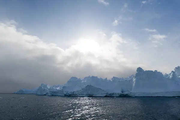 Luz Solar Icebergs Ilulissat Ilulissat Disko Bay Groenlândia — Fotografia de Stock