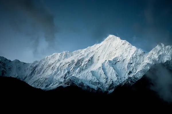 Himalaya-fjellet i Nepal – stockfoto