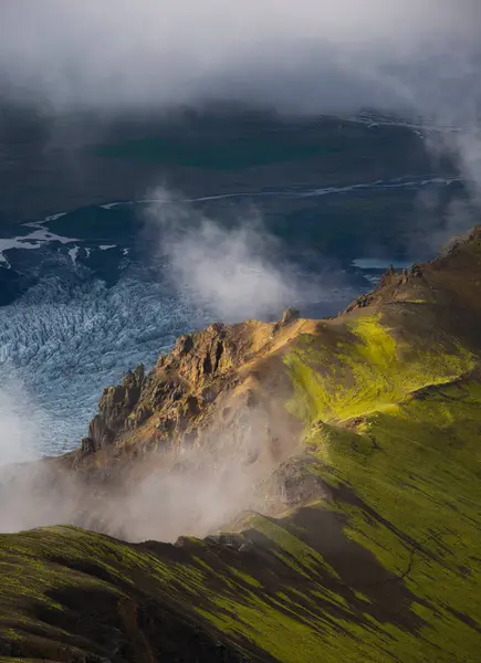 氷河から立ち昇る湯気 — ストック写真