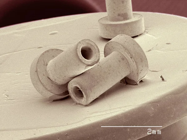 Micrografia Eletrônica Varredura Colorida Rebites — Fotografia de Stock