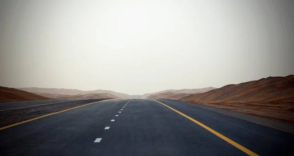 Widok na pustej drodze — Zdjęcie stockowe