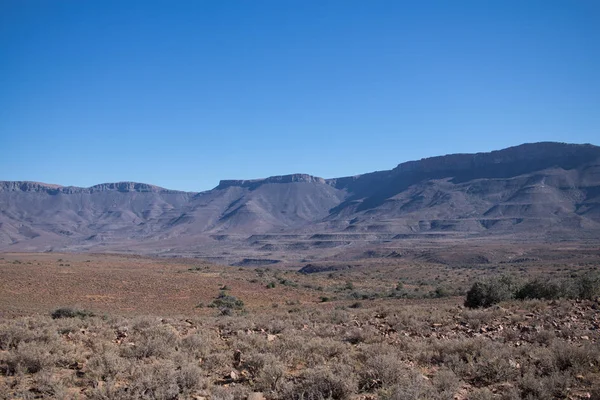 背後に山のあるカロ国立公園の風景 — ストック写真