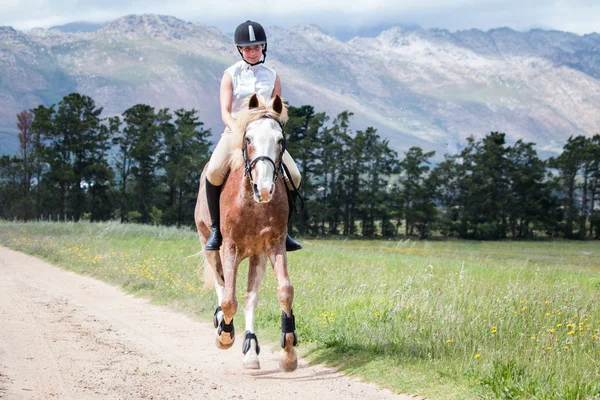 Girl Galloping Sabino Paint Horse Dirt Road Bareback Bridle Camera — Stock Photo, Image