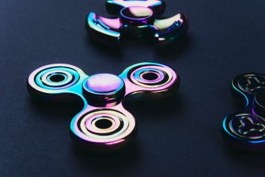 El topluca spinner oyuncak grubu.