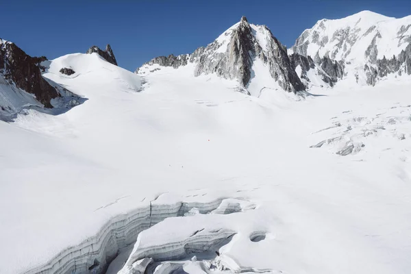 Mont blanc, de hoogste berg van Europa. — Stockfoto