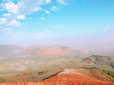 Timanfaya Milli Parkı lav alanları.