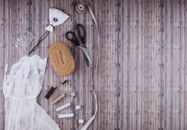 Arka dikiş araçları ve aksesuarları.