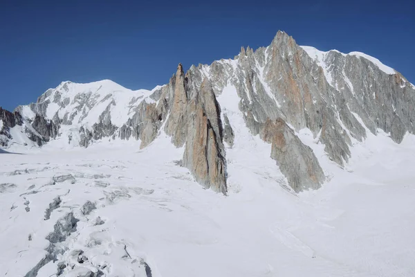 Mont blanc, der höchste berg Europas. — Stockfoto
