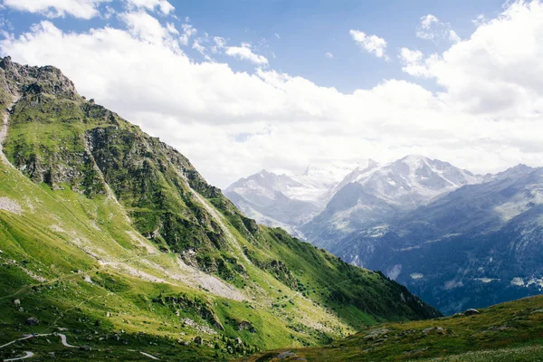 Prachtige landschap in de Alpen. — Stockfoto