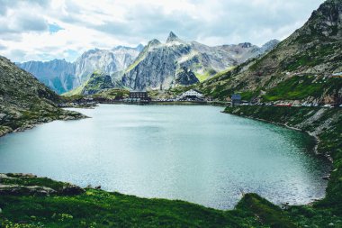 St Bernard pass ve St Bernard Manastırlar, İsviçre