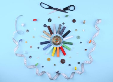 Arka dikiş araçları ve aksesuarları.