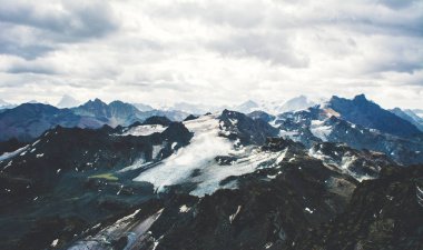 Güzel manzara Alpleri'nde görünümünü.