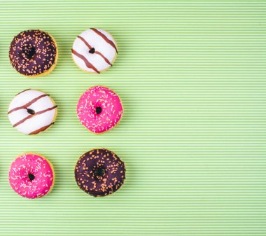 Buzlanma ile kaplı çörek.