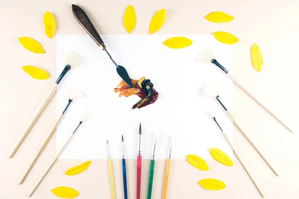 Pinceladas de pincel de óleo multicolor com faca . — Fotografia de Stock